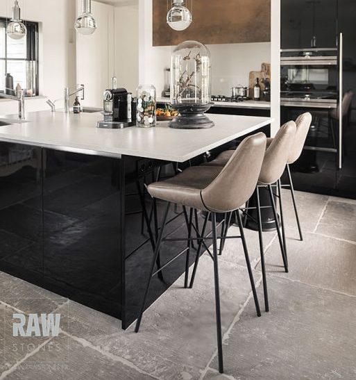 Mediterrane tegels keuken - RAW Stones | Vloeren met een beleving